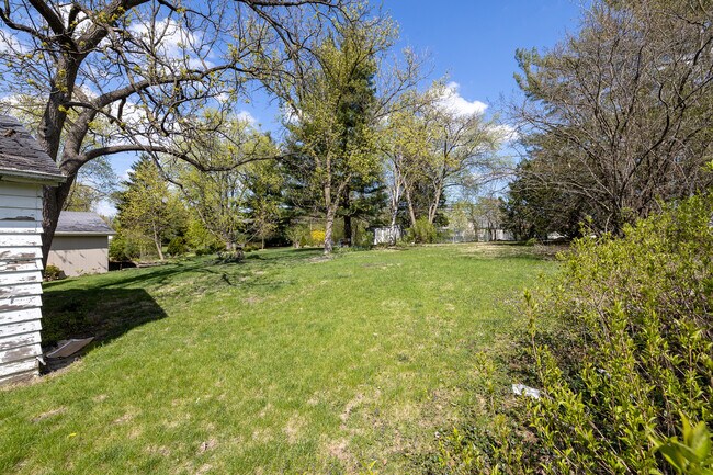 Building Photo - 4231 Belle Aire Ln