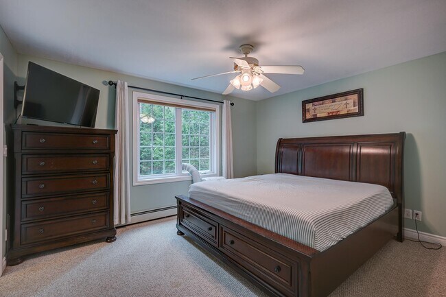 Building Photo - 28 Grachen Dr