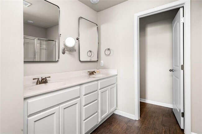 Building Photo - 217 Whitetail Cir