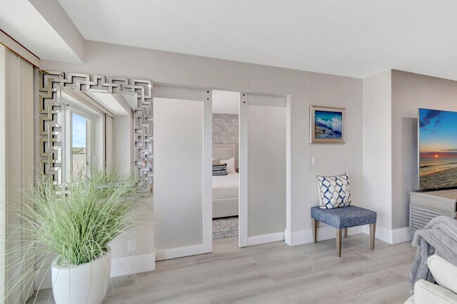 Building Photo - 4511 S Ocean Blvd