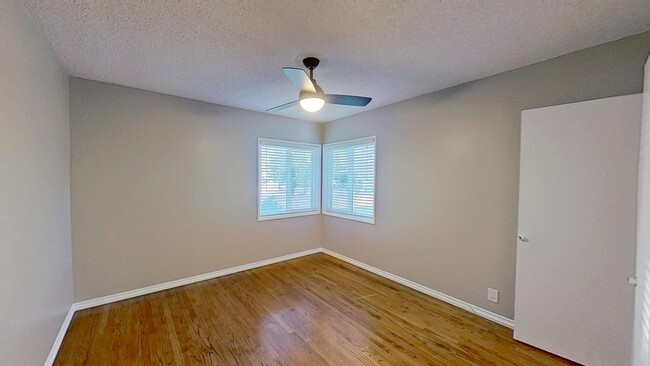 Building Photo - Lovely 3 Bed 1.5 Bath House in Whittier!