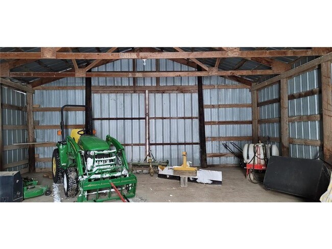 Building Photo - 3535 County Rd 90