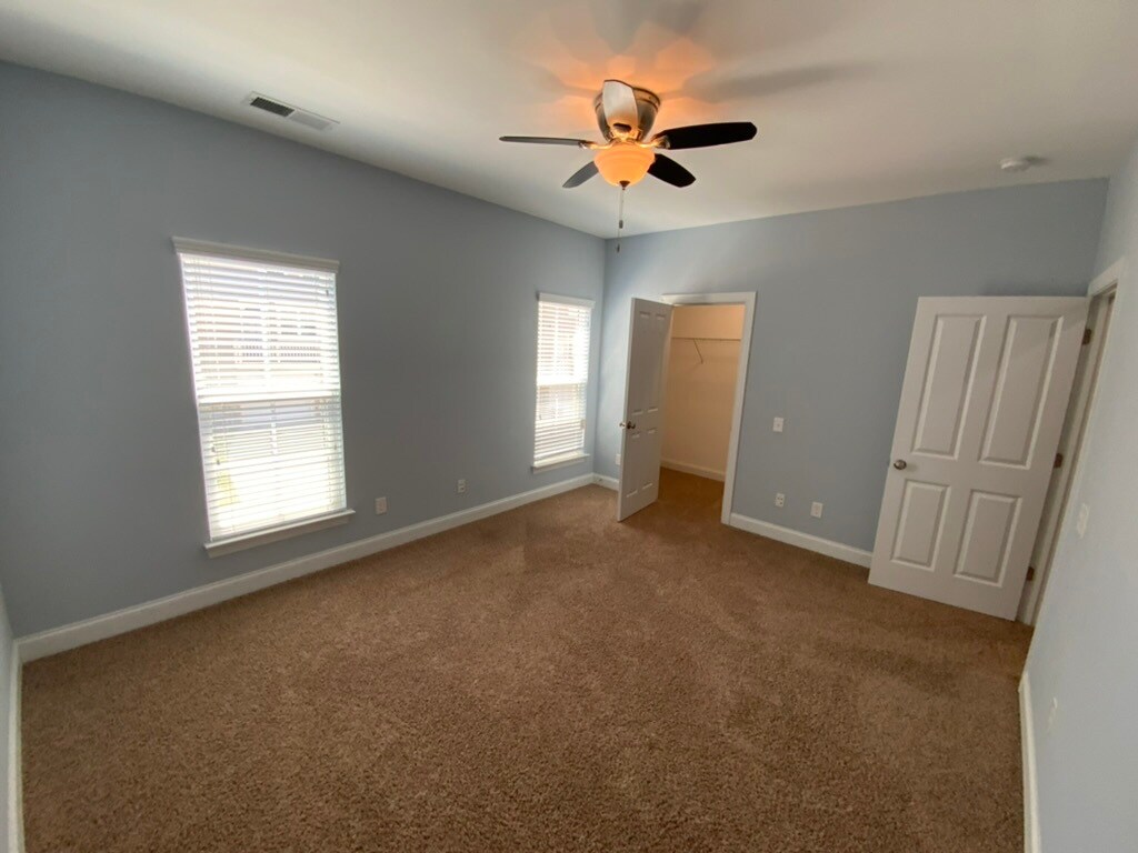 Upstair - bedroom3 - 10220 vanguard pkwy