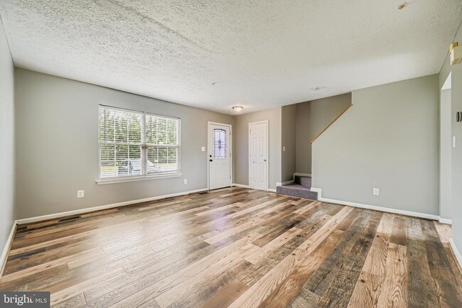 Building Photo - 2209 Bluegrass Heights Ct