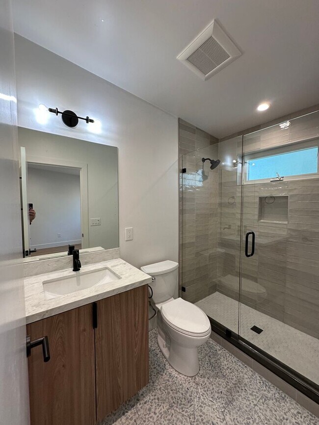 Building Photo - 2320 F St