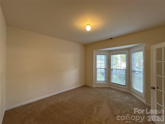 Building Photo - 16110 Cloverleaf Ct