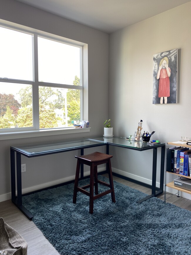 2nd Bedroom/Office Space - 1801 N Rosa Parks Way