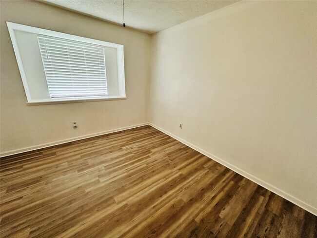Building Photo - 17618 Heritage Bay Dr