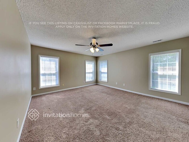 Building Photo - 8709 Reindeer Moss Dr