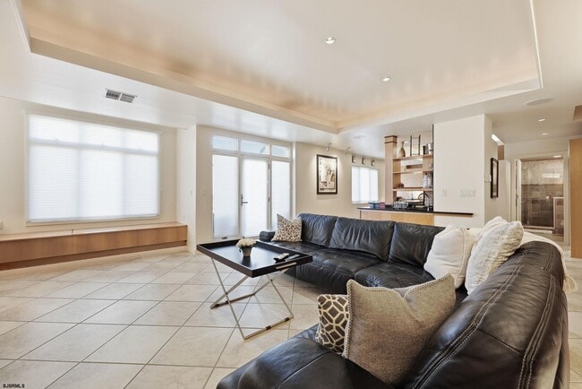 Building Photo - 7701 Atlantic Ave