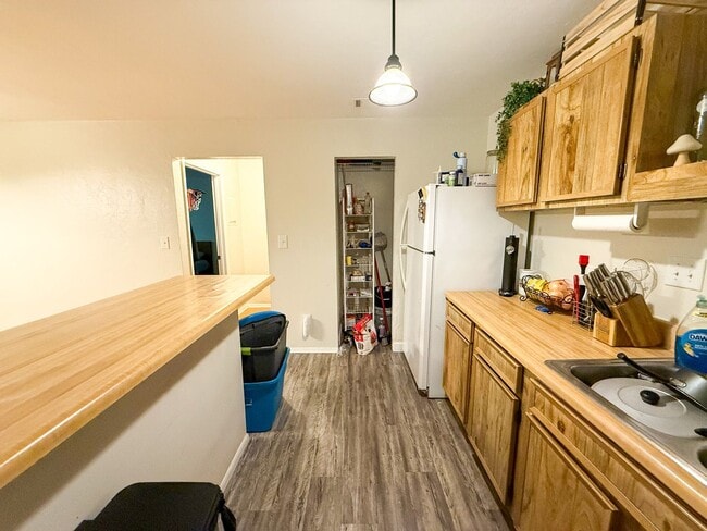 Building Photo - Tumblin Creek D-22