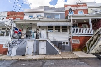 Building Photo - Updated 3BR Home – Walk to Lehigh & Downto...
