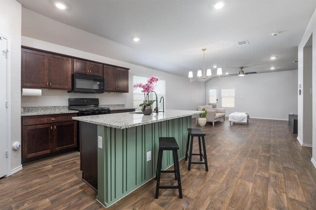 Building Photo - 105 Black Wolf Run