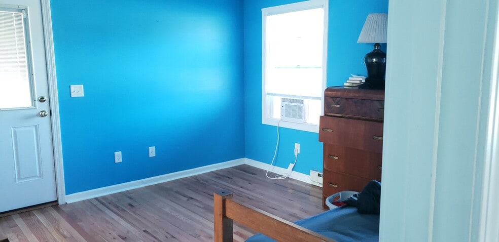 Bedroom - 51 Carter Dr