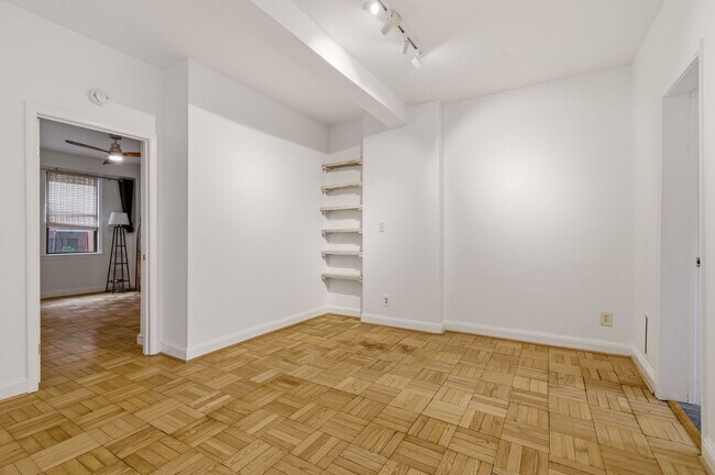 Building Photo - 2515 K St NW