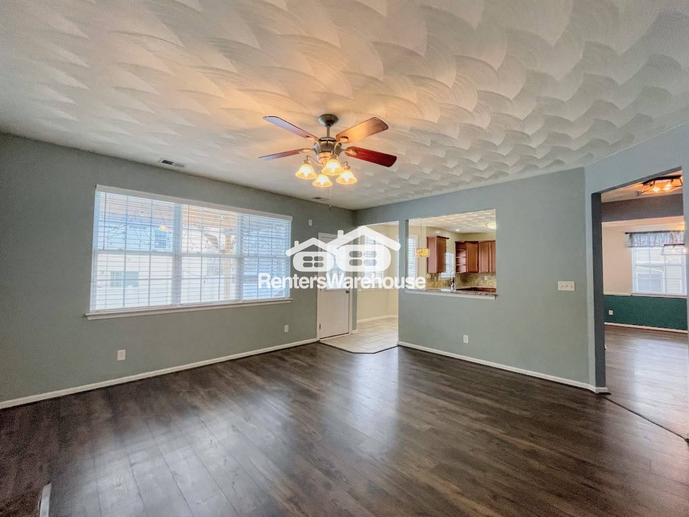 Building Photo - 1921 Spain Ln