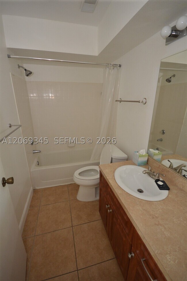 Building Photo - 2796 S University Dr