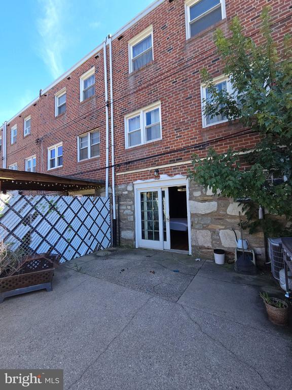 Building Photo - 3732 S Hereford Ln