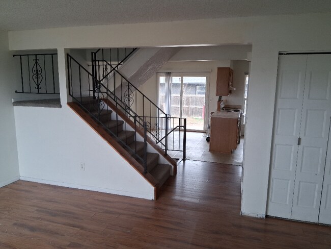 Building Photo - 16486 E 14th Pl