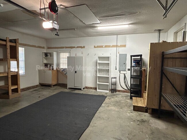 Building Photo - 3421 Kistler Ct