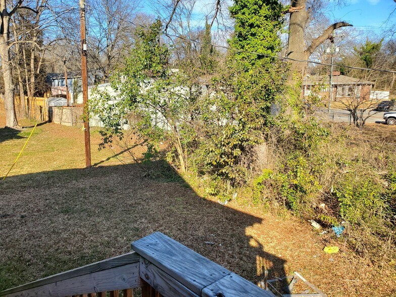 Back yard - 1501 Nardin Ave