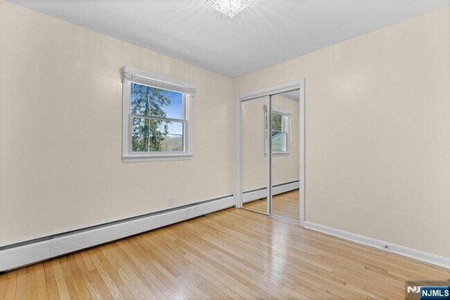 Building Photo - 234 Totowa Rd