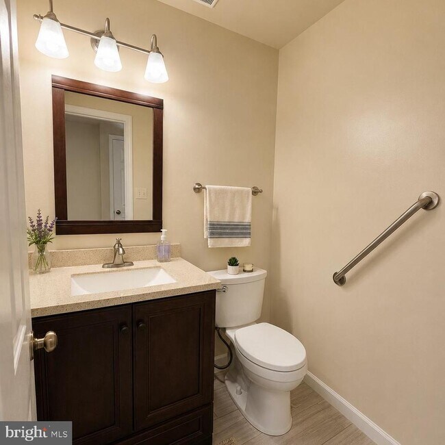 Building Photo - 7702 Tower Woods Dr