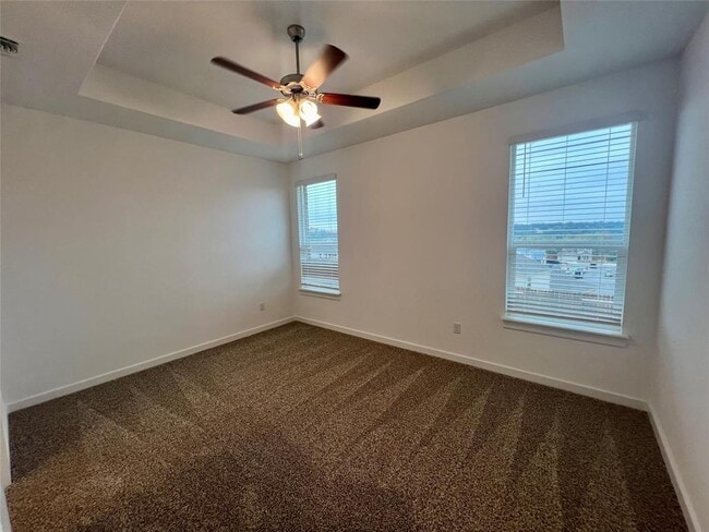 Building Photo - 400 Barton Run Dr