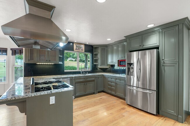 Building Photo - Spanish-style home in Ridgemark