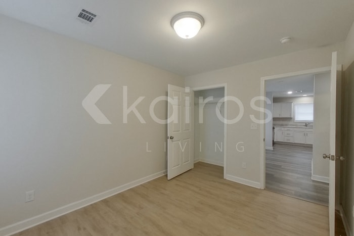 Building Photo - 1451 Maxwell Cir