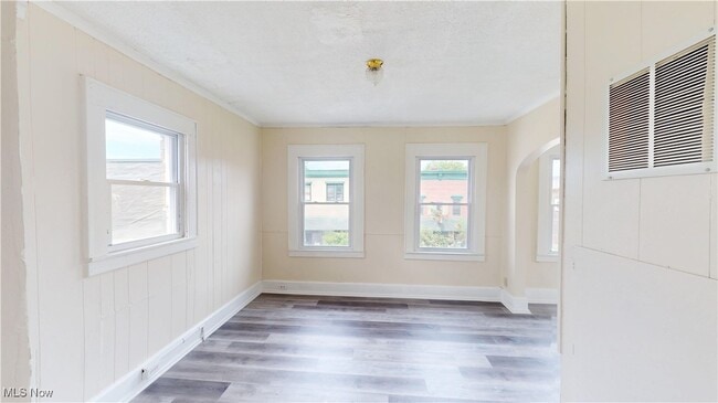Building Photo - 120 N 15th St