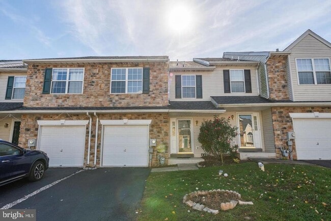 Building Photo - 307 Glenn Rose Cir