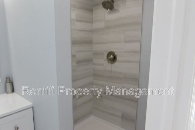 Building Photo - 401 Palmetto Dr