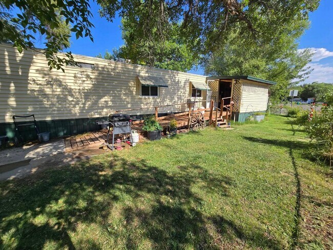 Building Photo - 825 E Ottley Ave