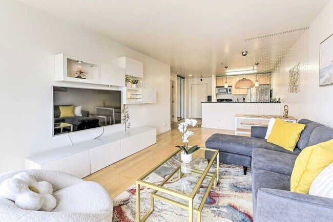 Building Photo - COMING SOON!!! BEAUTIFUL 1BD/1BA CONDO IN EMERYVILLE CA
