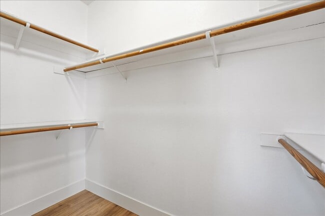 Building Photo - 3424 Babson Dr