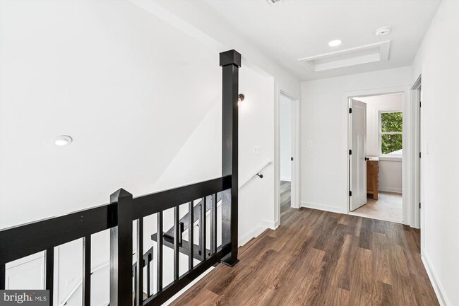 Building Photo - 25490 Kipps Ln