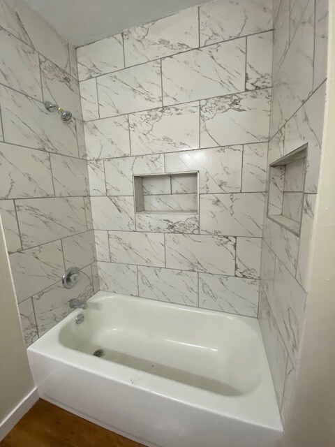 Building Photo - 1016 W Jefferson St