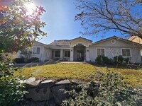 Building Photo - 389 N Donlee Dr