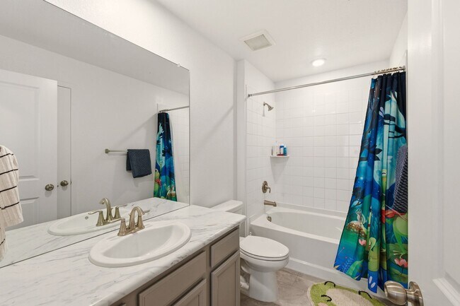 Building Photo - Modern 3-Bed 2.5-Bath Home on Corner Lot i...