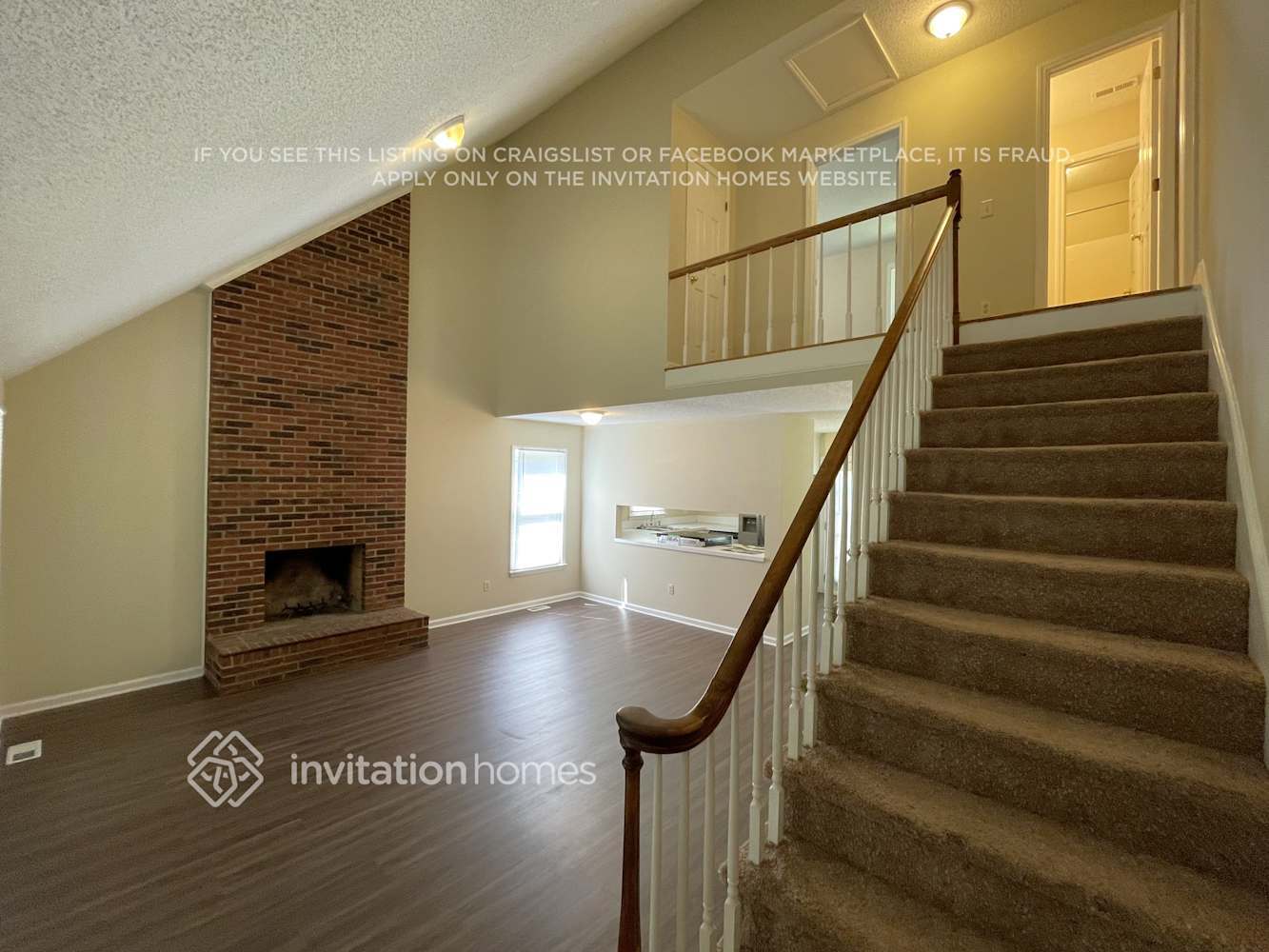 Building Photo - 2620 Woodcrest Dr SW