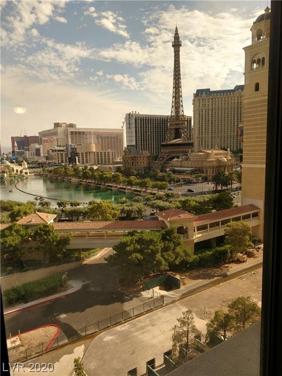 Building Photo - 3700 S Las Vegas Blvd