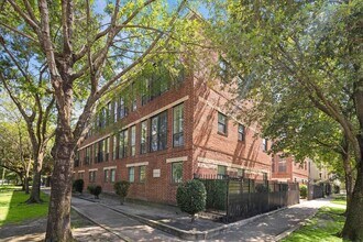 Building Photo - 100 McGowen St