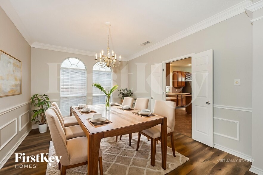 Building Photo - 8336 Mountainview Dr