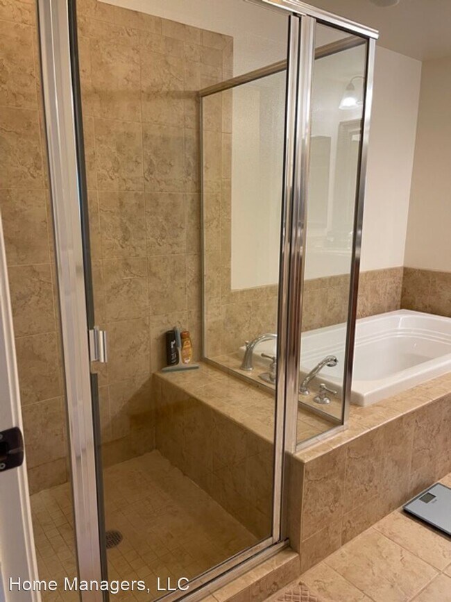 Building Photo - 2 br, 2 bath House - 10 Upena Lane, Apt 202