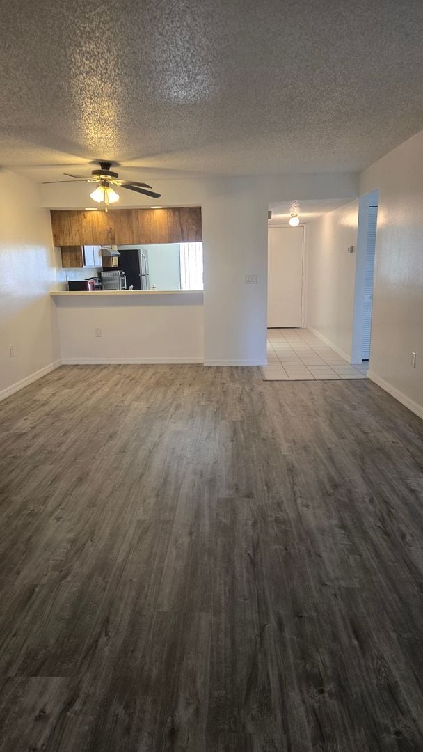 Building Photo - Nice 2/2 in the Gated East Lake Woodlands community