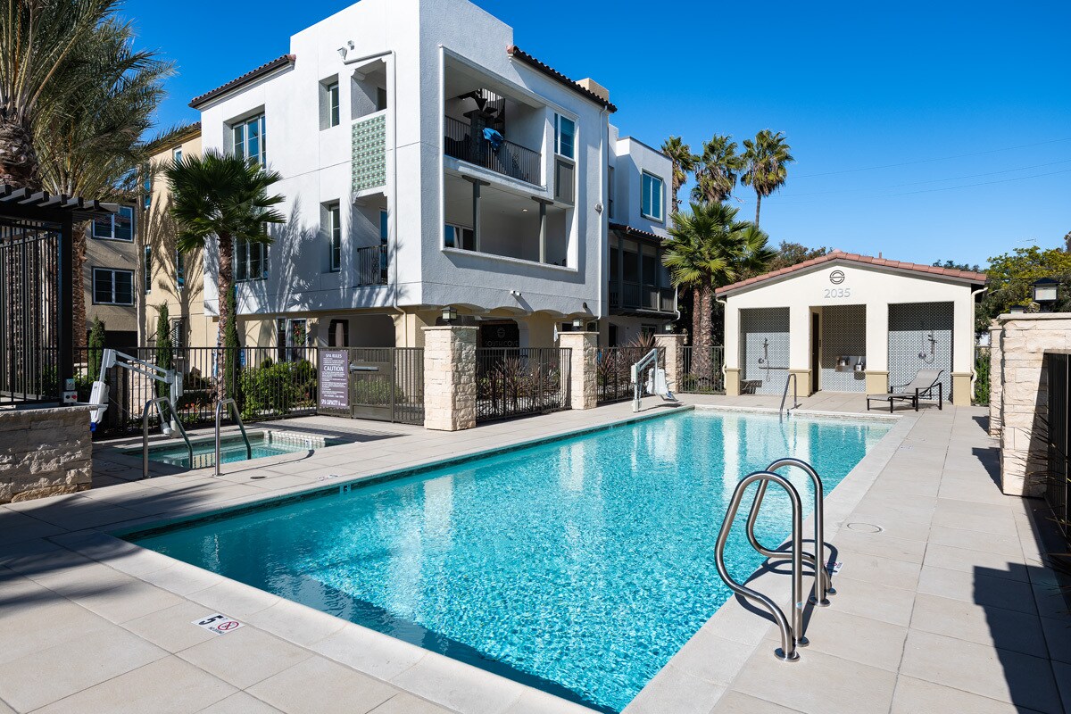 Building Photo - 2662 Doheny Way