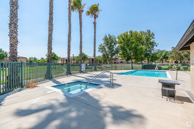 Primary Photo - Sierra View Gardens