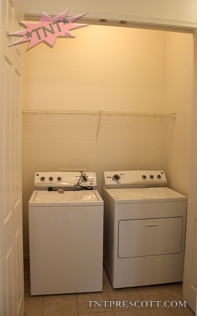 Building Photo - Home in Granville HOA ~ Winter Special!! ~ COMP HOLD