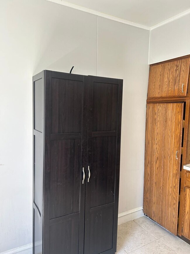 Building Photo - 2405 N 17th St